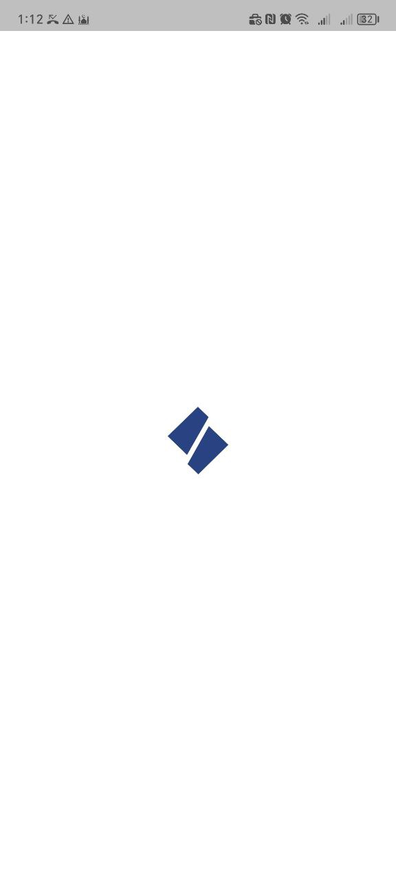 App splash screen showing the school management system logo